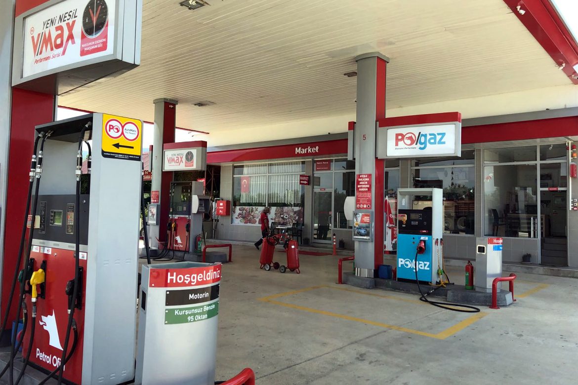 HATIRLI PETROL GÜRLE PETROL OFİSİ İSTASYONU HİZMETE AÇILMIŞTIR.